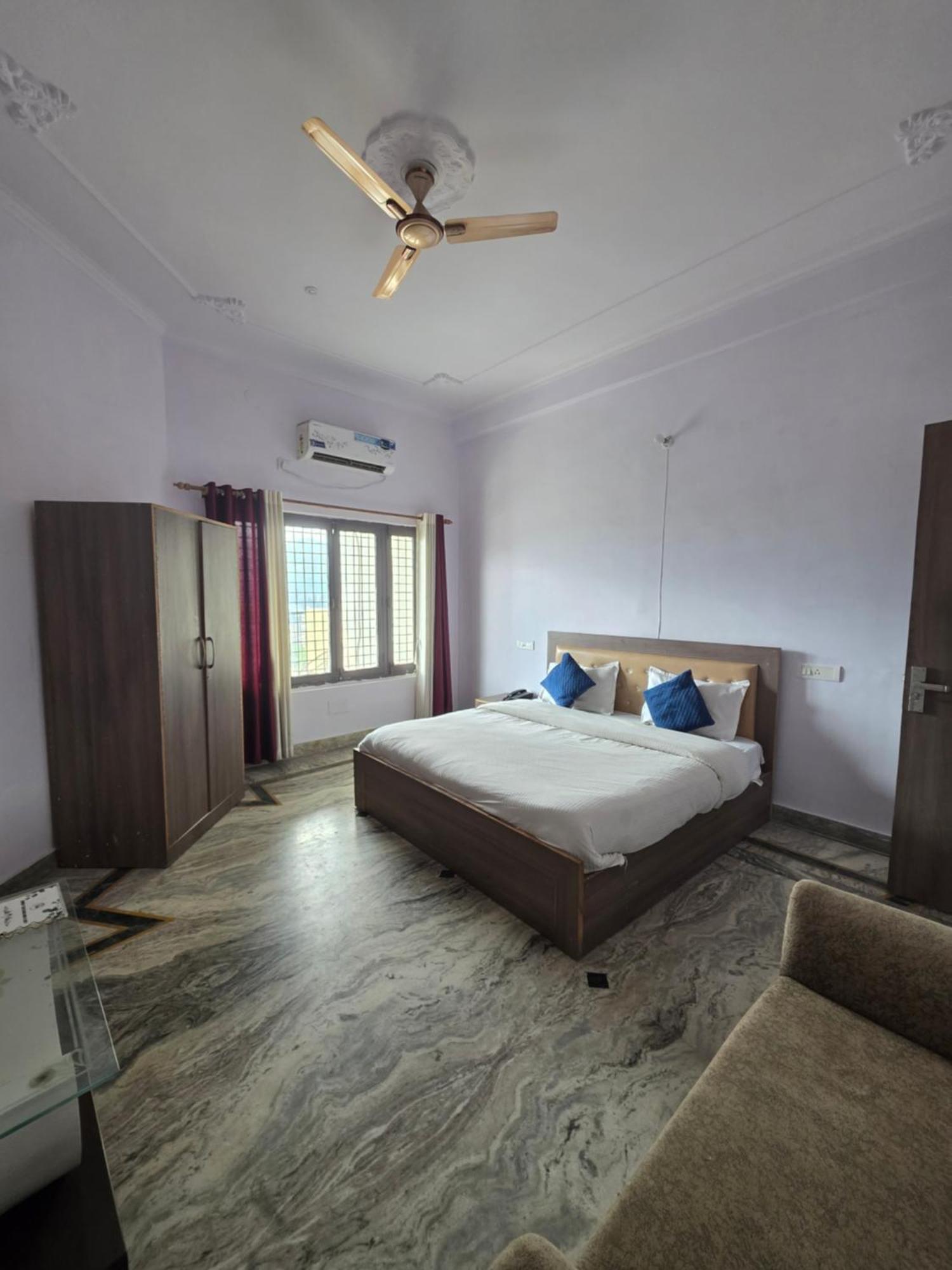 Siddhi Vinayak Hotel And Banquet Bhīm Tāl Eksteriør bilde